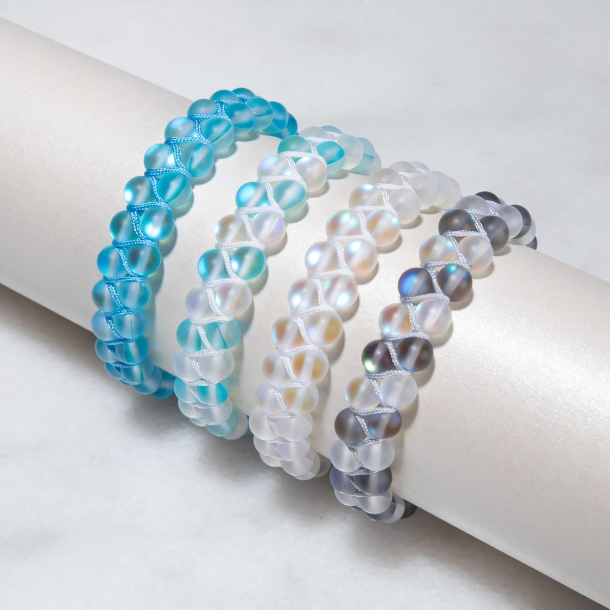 Size: Adjustable / One-Size-Fits-All